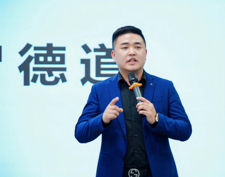 资本服务专家顾问(资本服务中心是什么意思)